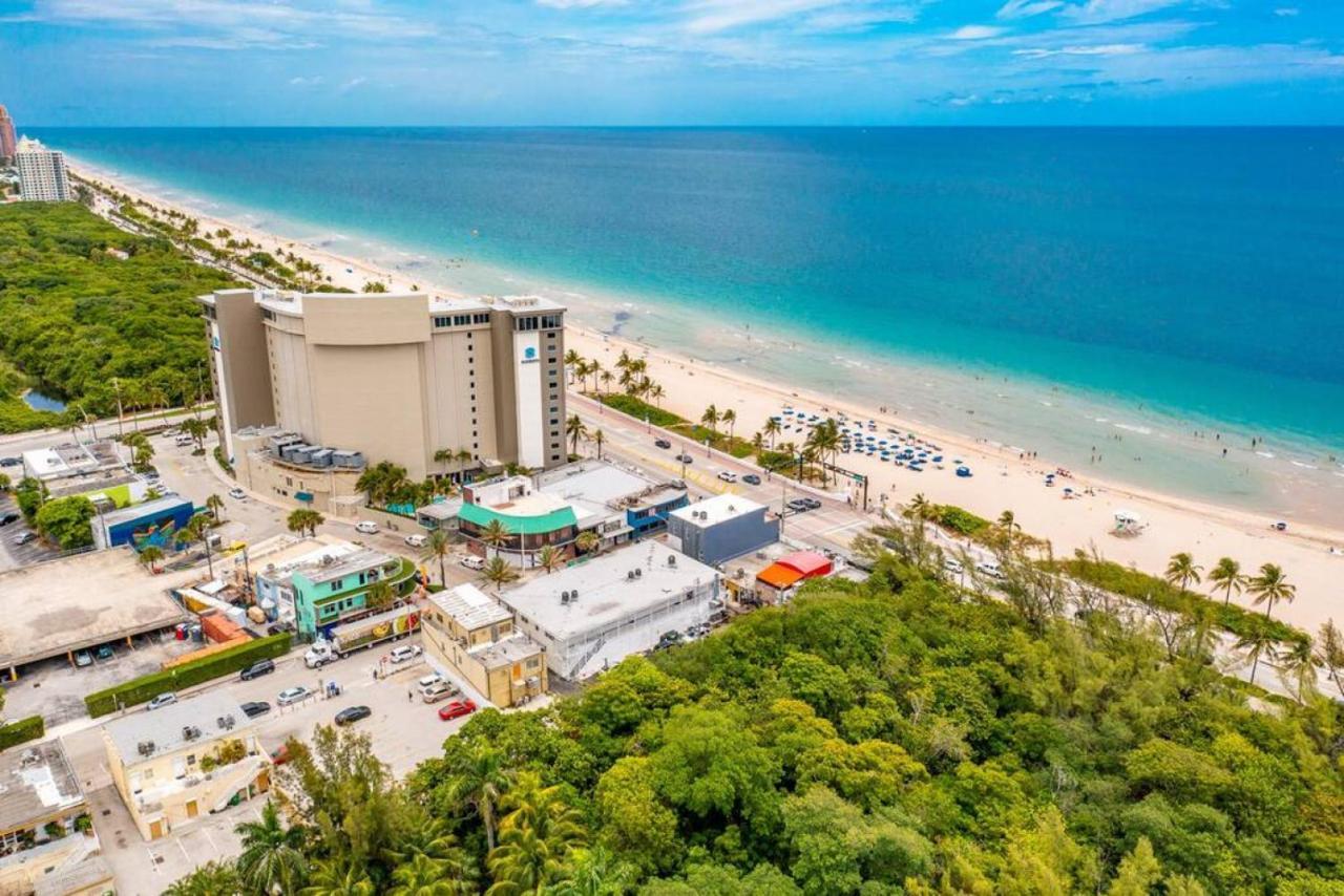 The Purple Pelican Beachfront With Ocean Balcony Unit 1 Fort Lauderdale Exterior photo