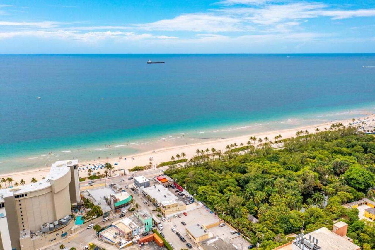 The Purple Pelican Beachfront With Ocean Balcony Unit 1 Fort Lauderdale Exterior photo