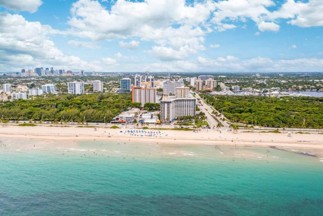 The Purple Pelican Beachfront With Ocean Balcony Unit 1 Fort Lauderdale Exterior photo